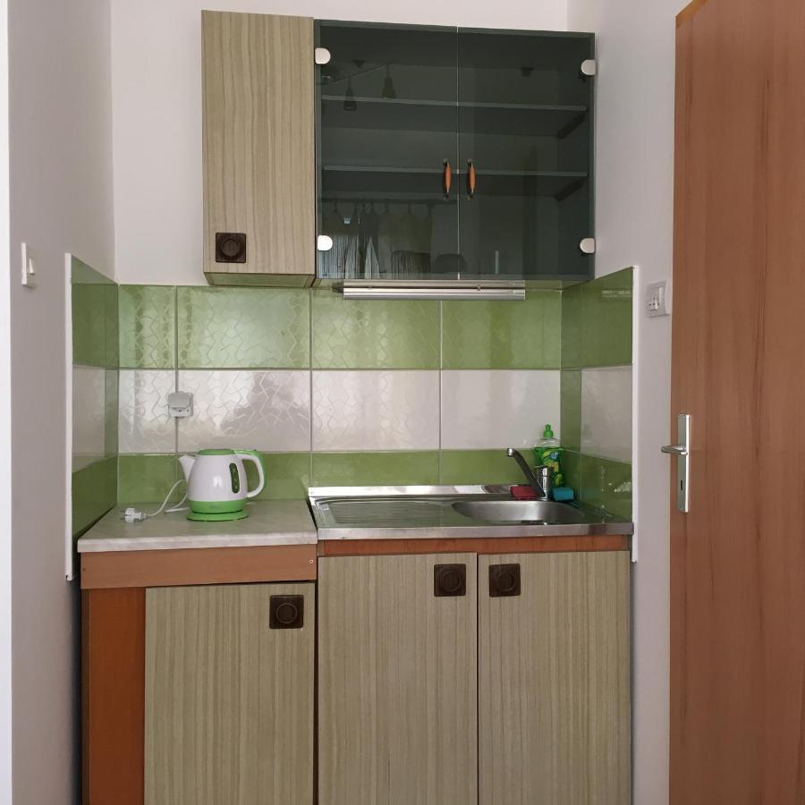 Feel Like Apartment