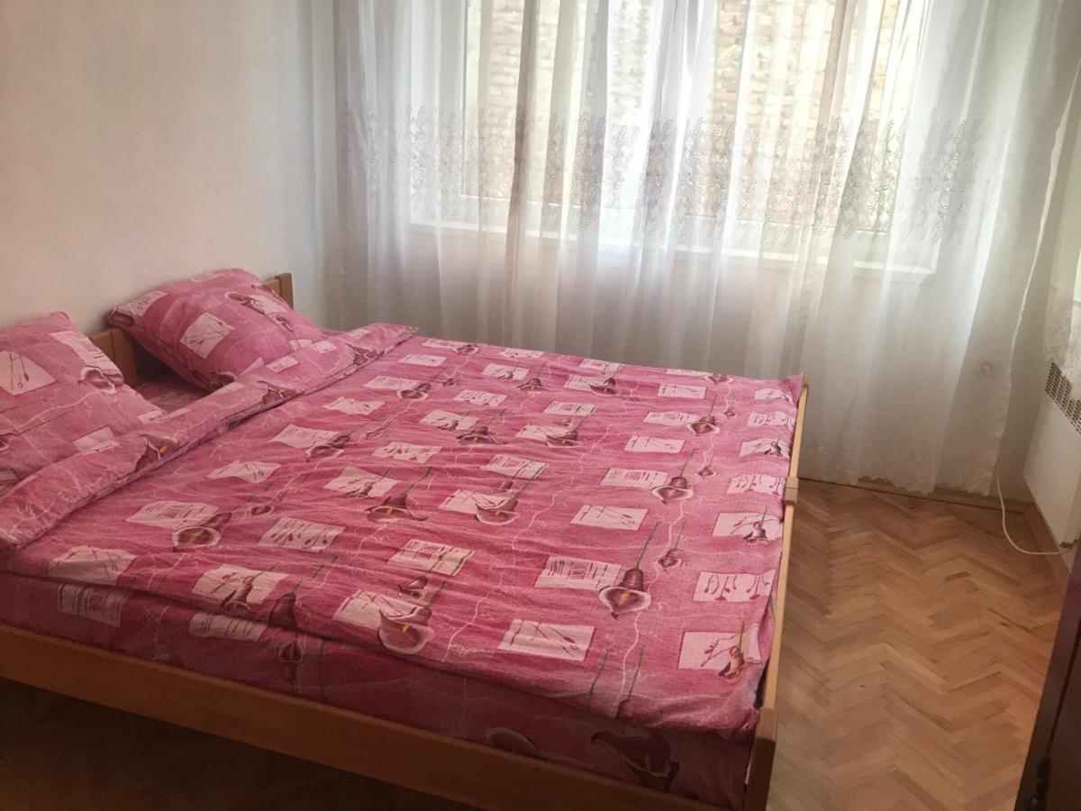 Apartment Feel Like *
